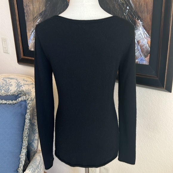 Like New Tommy Bahama Black Gray Cashmere Palm Tree Detail Size XS/S - Picture 4 of 4